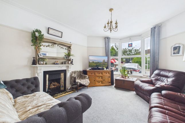 47, Morgan Avenue, Torquay photo 3