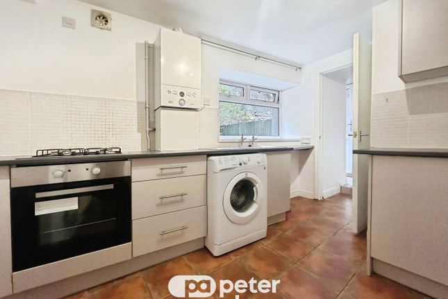 Flat 1 - 37, PONTYCLUN photo 2