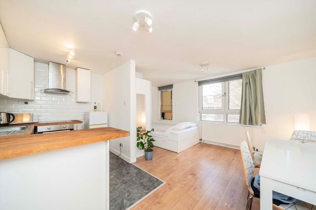 Studio flat on Flat 130, Mayford, Oakley Square, London, £270,000