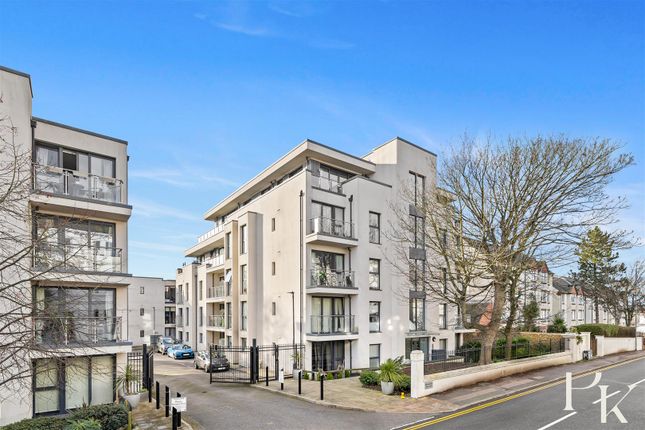 2-bed flat on Flat 9, Blanche House, Dyke Road, Brighton, £350,000