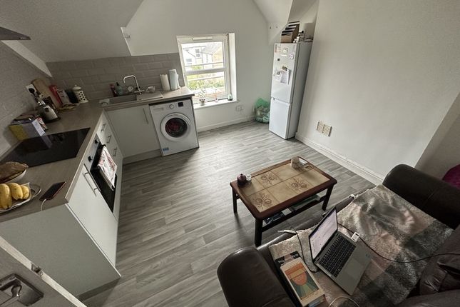 Thumbnail Flat to rent in Clare Street, Cardiff