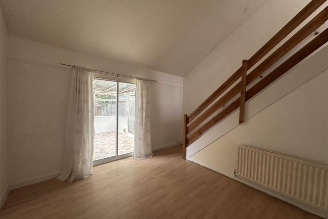 17, Hatton, Milton Keynes photo 2