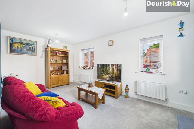 21 Allium Road, Stafford photo 2