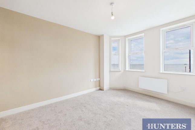Flat 4, 14, Pembroke Terrace, Bridlington photo 3
