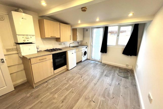 Flat for sale in London Road, North End, Portsmouth