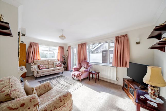 21, Hillands Drive, Cheltenham photo 3