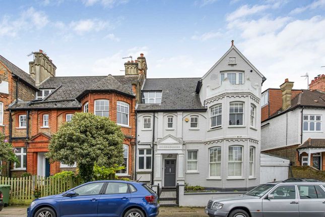 Flat for sale in Kirkstall Road, London