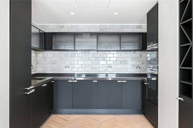 Apt N1404, 19 Sun Street, London photo 4