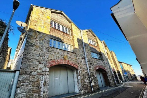 Flat to rent in Bakehouse Apartments, Penzance
