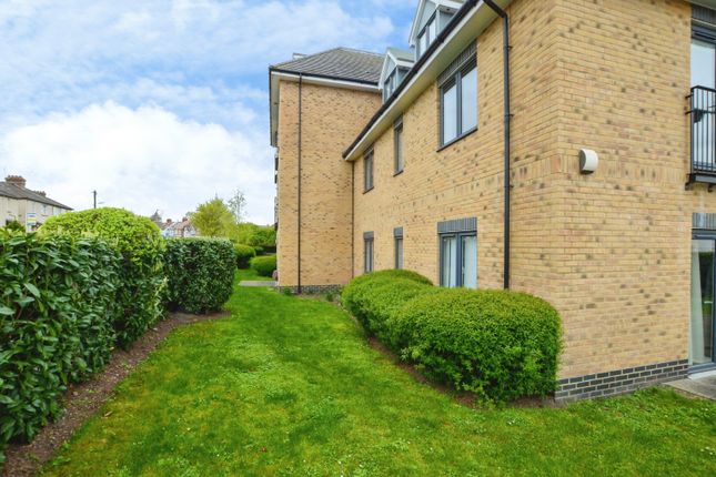 Flat 23/Verona Court, 38 Roland Street, St. Albans photo 2