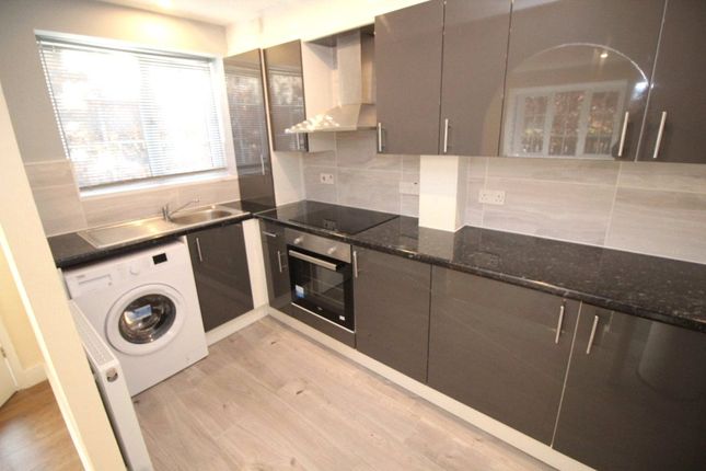 67, Kings Walden Rise, Hertfordshire photo 3
