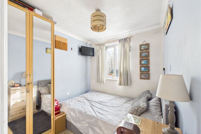 322, Oaktree Crescent, Bristol photo 5