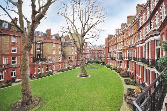 Flat to rent in Egerton Gardens, London