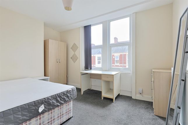 Tavistock Road, Newcastle upon Tyne photo 4