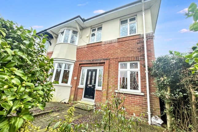 27, Moore Avenue, South Shields photo 3