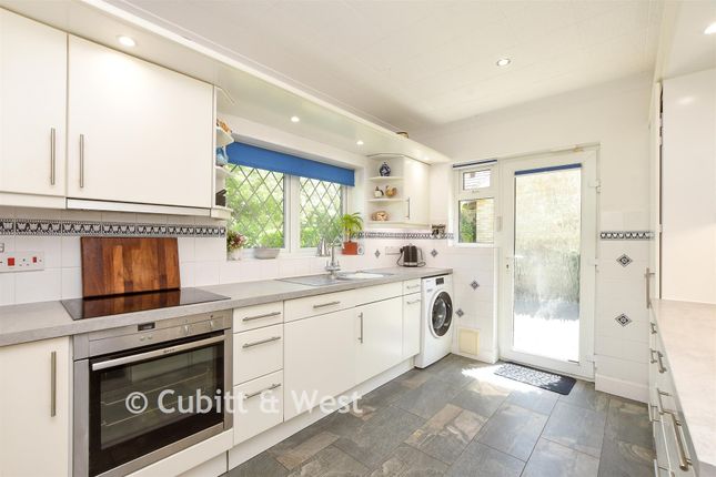 Navajo, Ashurst Drive, Tadworth photo 4