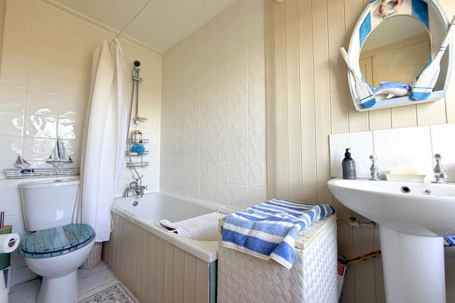 4 Sea View Terrace,, Church Street, Helston photo 4