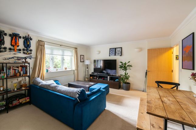 Flat 6, 52 Park Lane East, Reigate photo 4