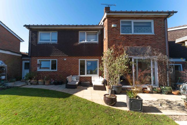 4-bed house on 5, Hill Brow Close, Rowlands Castle, £600,000