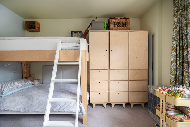 Wintergreen Court, Hackney photo 3