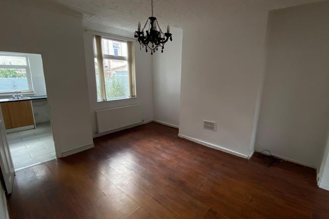 6, Bramhall Street, Manchester photo 5
