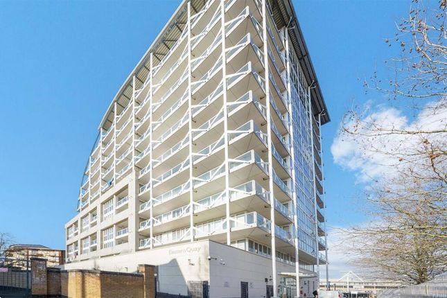 2-bed flat on Flat 21 - 25, Rayleigh Road, London, £340,000