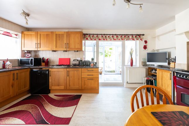 23 Priory Road, Reigate photo 4