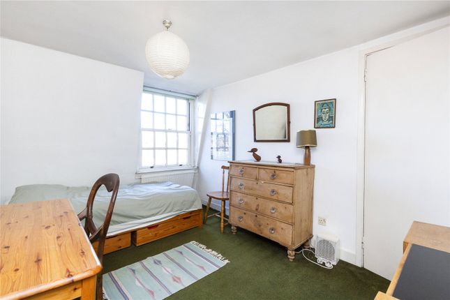 Terraced house for sale in Duncan Terrace, Islington, London