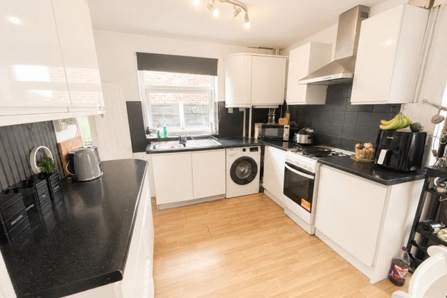 5, Ringwood Avenue, Manchester photo 4