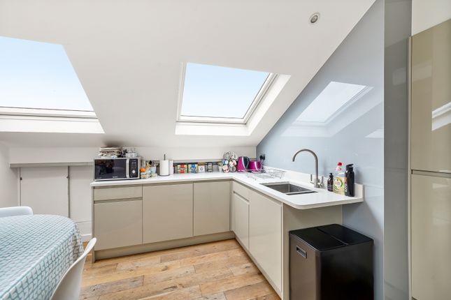 Flat for sale in Ryde Vale Road, Balham, London