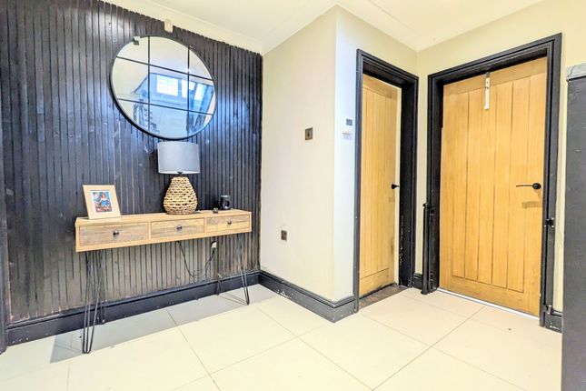 44 Twelfth Avenue, Merthyr Tydfil photo 2