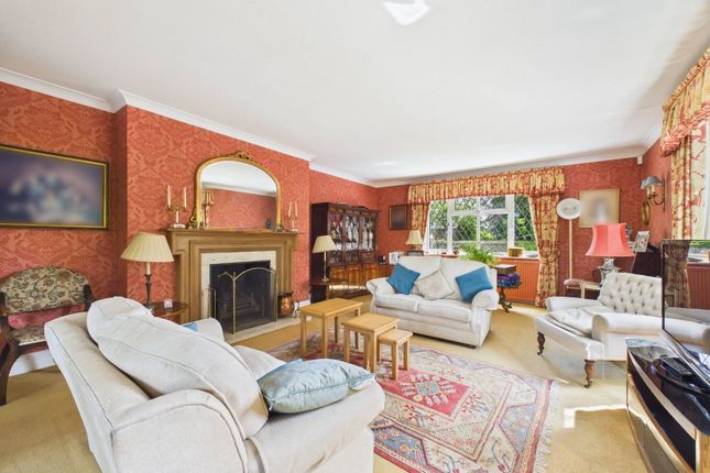 68, Grand Avenue, Worthing photo 3