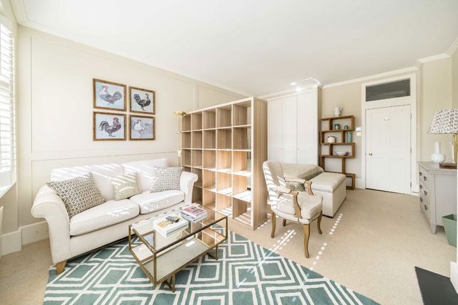 Flat 20, Okeover Manor, Clapham Common North Side, London photo 3