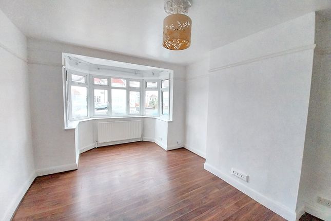 100, Munster Avenue, Hounslow photo 4