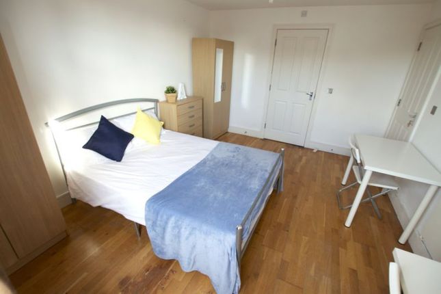 Thumbnail Room to rent in Pixley Street, London