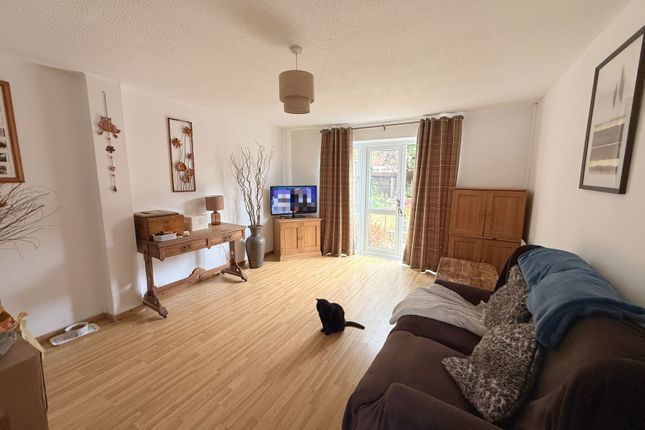 22 Cromers Close, Northway, Tewkesbury photo 4