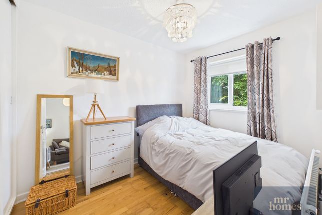5 Tredegar Court, Heol Don, Cardiff photo 5