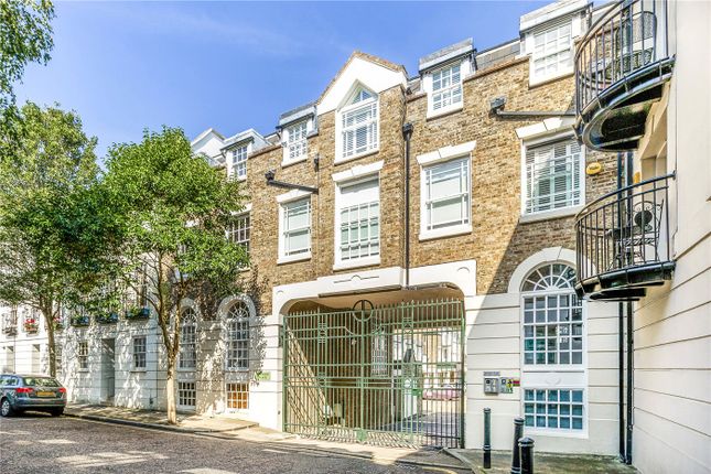 Thumbnail Flat for sale in Spencer Place, London