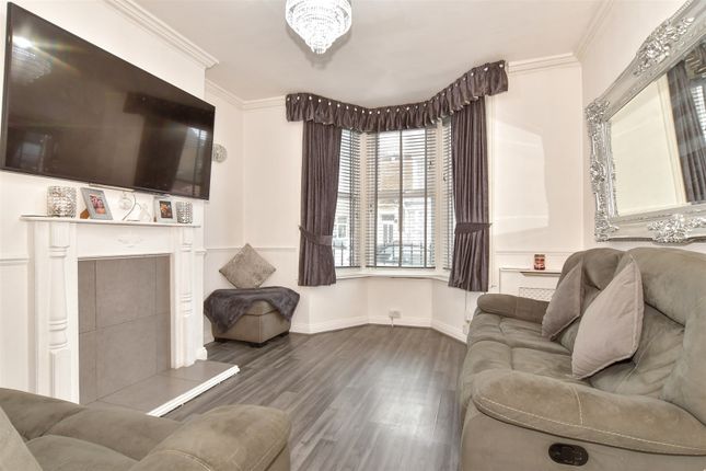 35, Winstanley Road, Sheerness photo 3