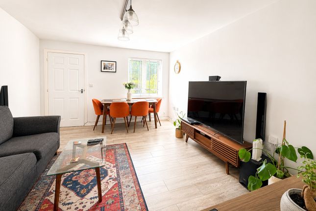 28, Willowherb Road, Bristol photo 2