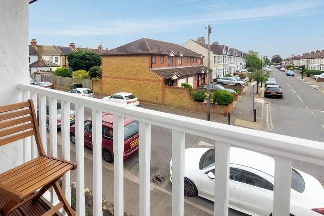 173, Stornoway Road, Southend-On-Sea photo 3