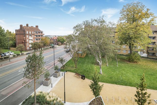 Property B2.10.02, Emperor Point, Woodberry Down, Finsbury Park photo 3