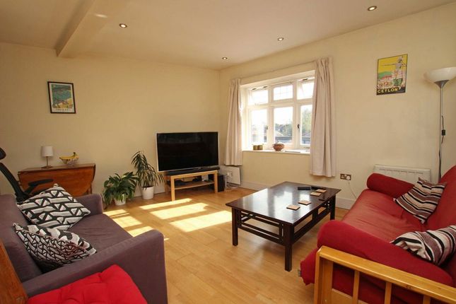 Kew Road, Richmond photo 2
