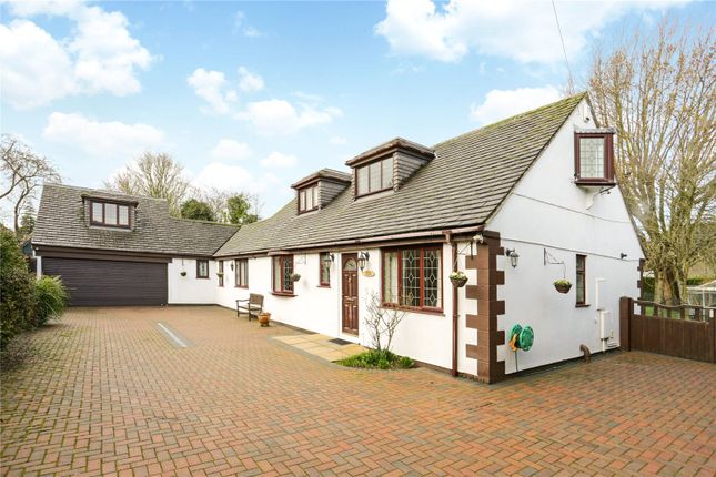 Thumbnail Bungalow for sale in Gas Lane, Cricklade, Wiltshire
