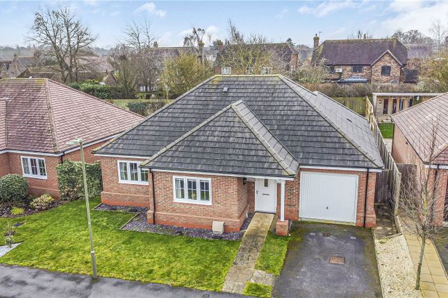 Thumbnail Bungalow for sale in Weavers Branch, Thame, Oxfordshire