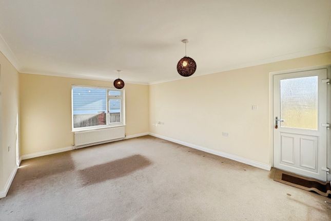 Omega, Beacon Terrace, Helston photo 3