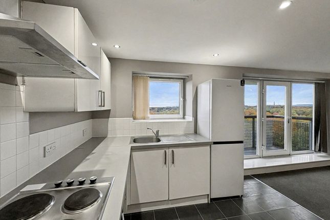 Apt 52, 12 Lakeside Rise, Manchester photo 2