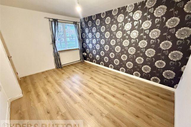 202, Limeside Road, Oldham photo 2