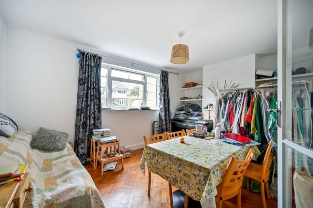 Thumbnail Flat to rent in Queens Road, Twickenham