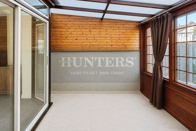 16, Darcy Drive, Harrow photo 3